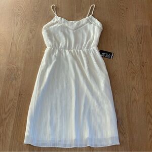 NWT Express Petite Women’s Size S/P Cream Ribbed Dress Stylish Formal